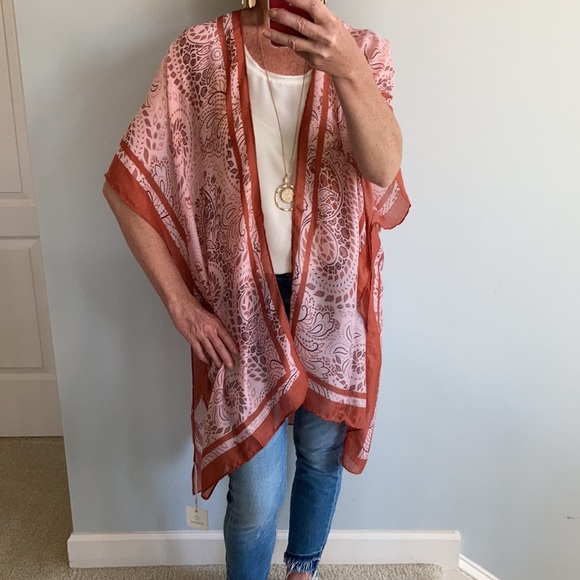 Paisley Print Boho Kimono - Picture 6 of 10